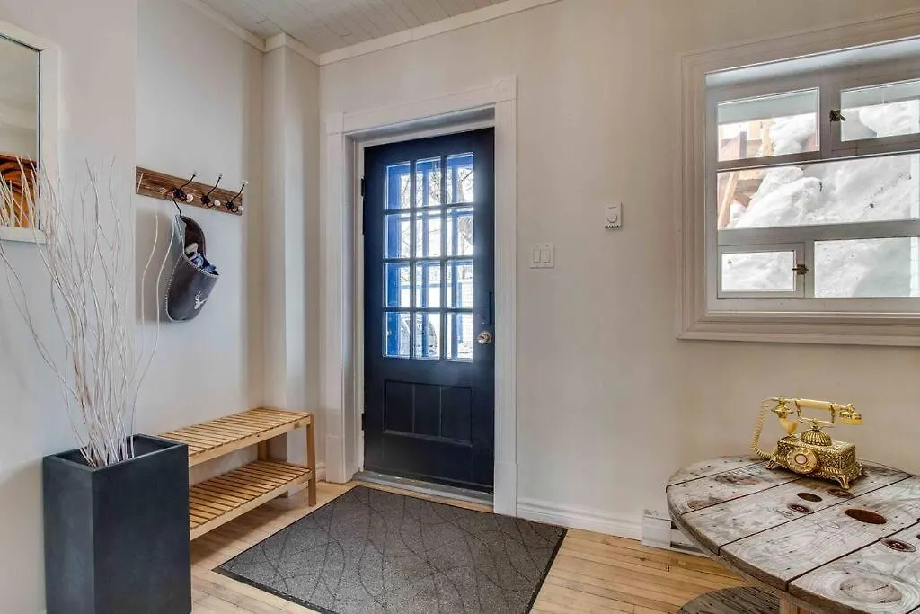 Apartment La Maison Bleue Des Artistes Quebec City