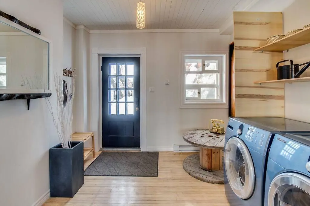 Apartment La Maison Bleue Des Artistes Quebec City